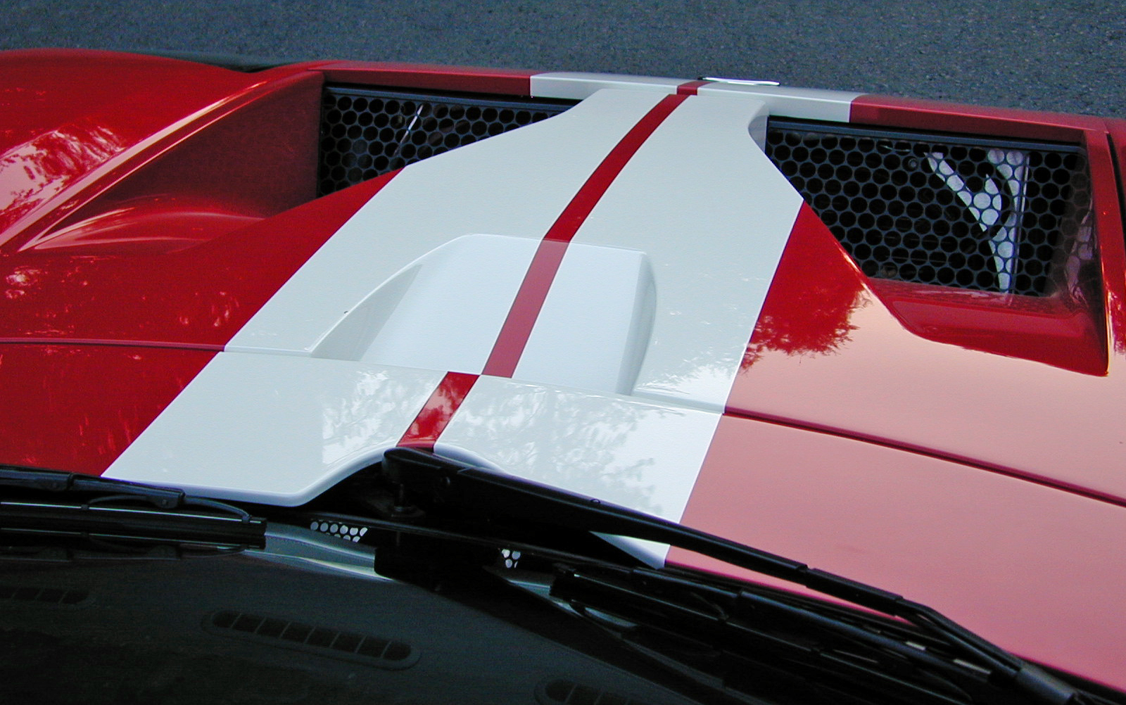 2005 Ford GT Cooling Vents