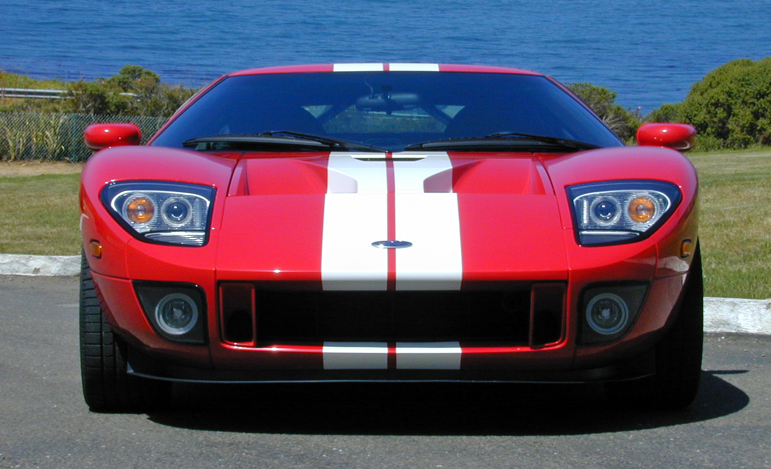 2005 Ford GT Front