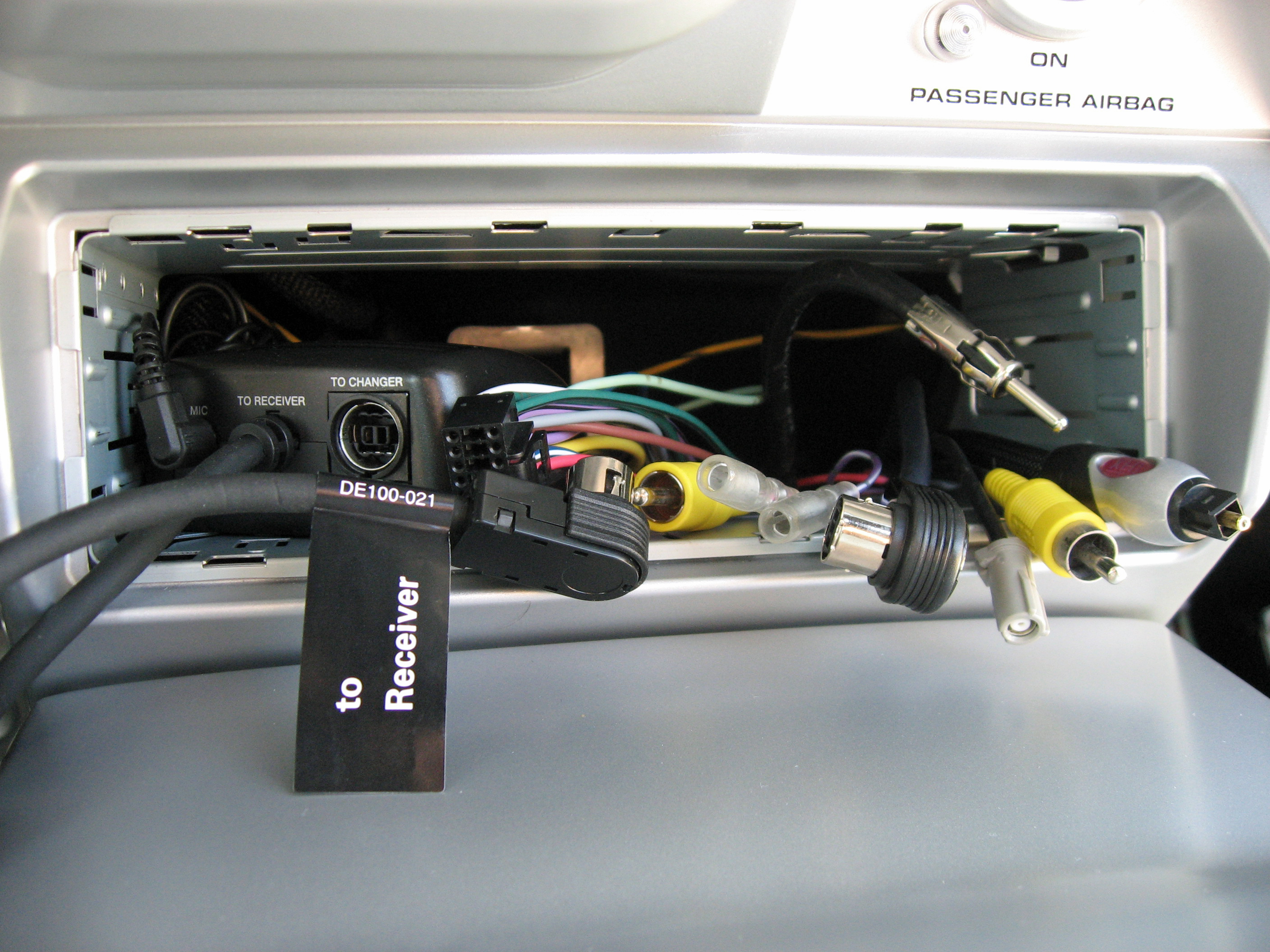 2005 Ford GT Lon gTerm Audio Head Unit Connections