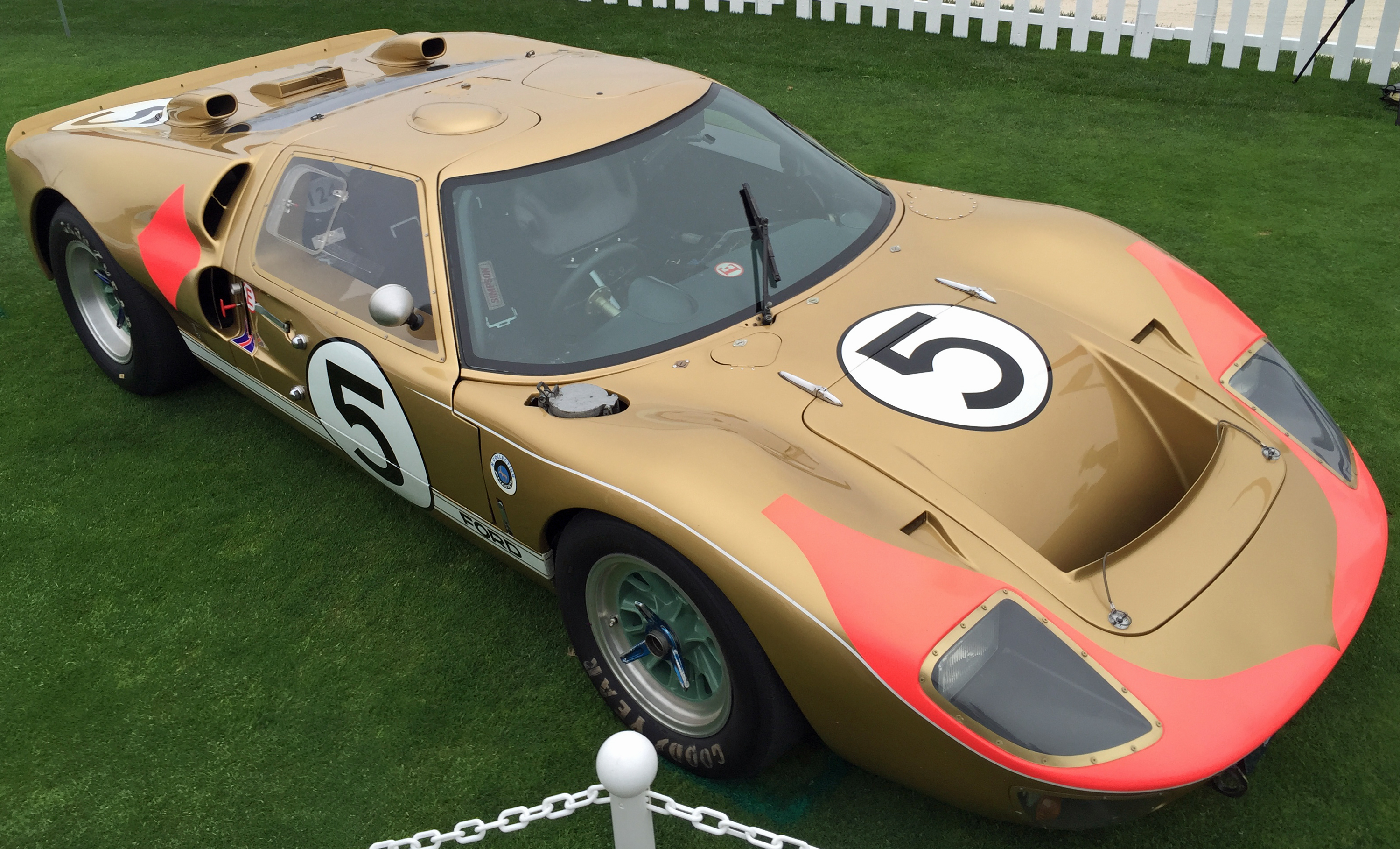 Ford GT40 Pebble Beach Gold