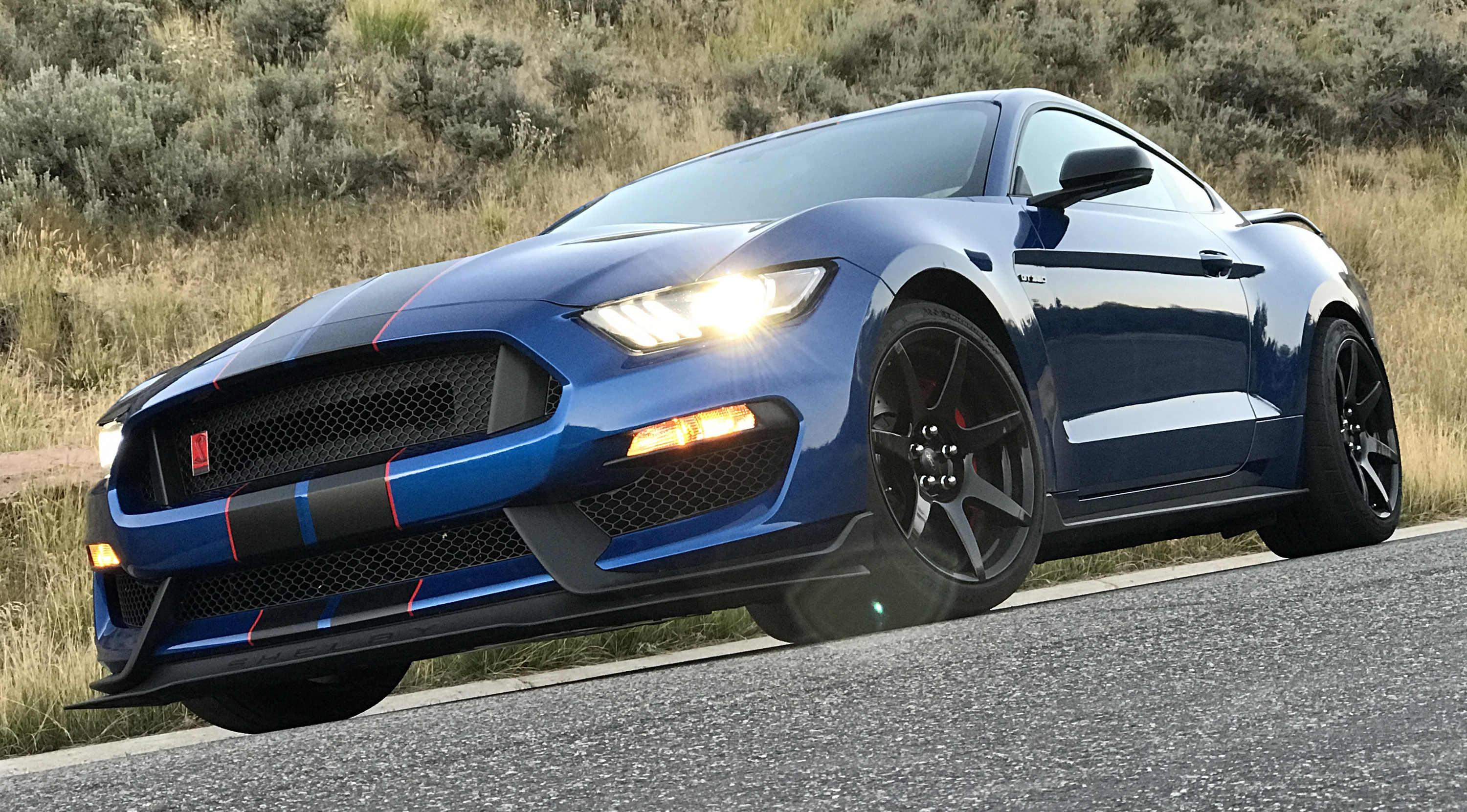 2017 Ford Mustang Shelby GT350R Front