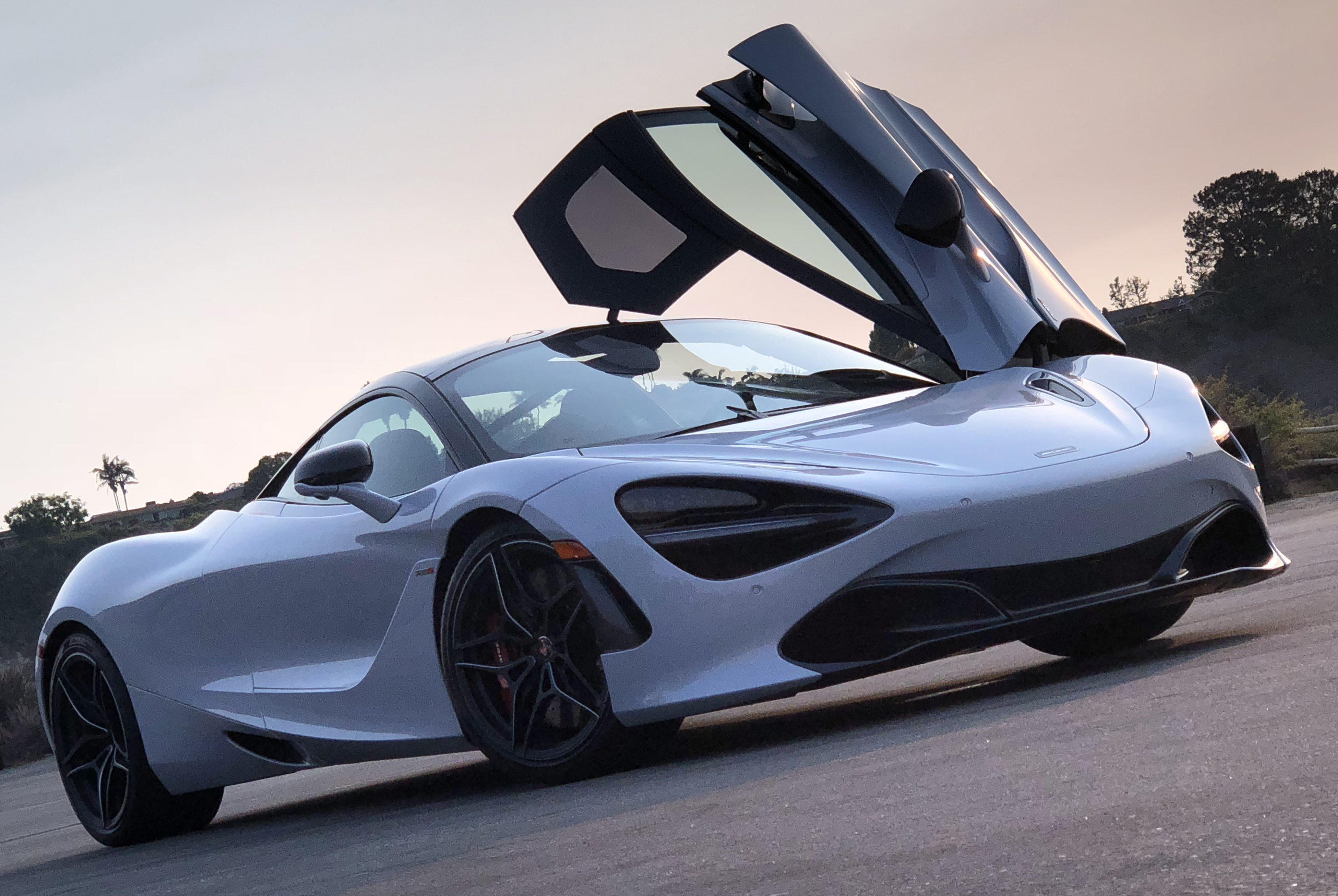 2017 McLaren 720S White Front