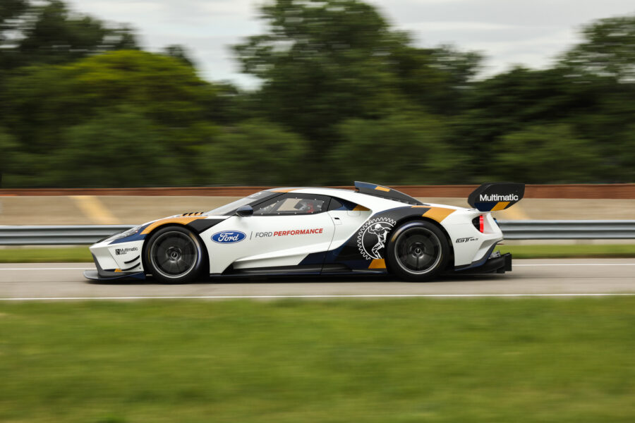 Ford GT Mark II Profile Driving