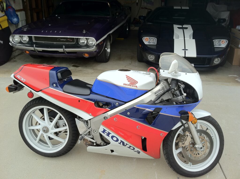 Honda RC30 by cars